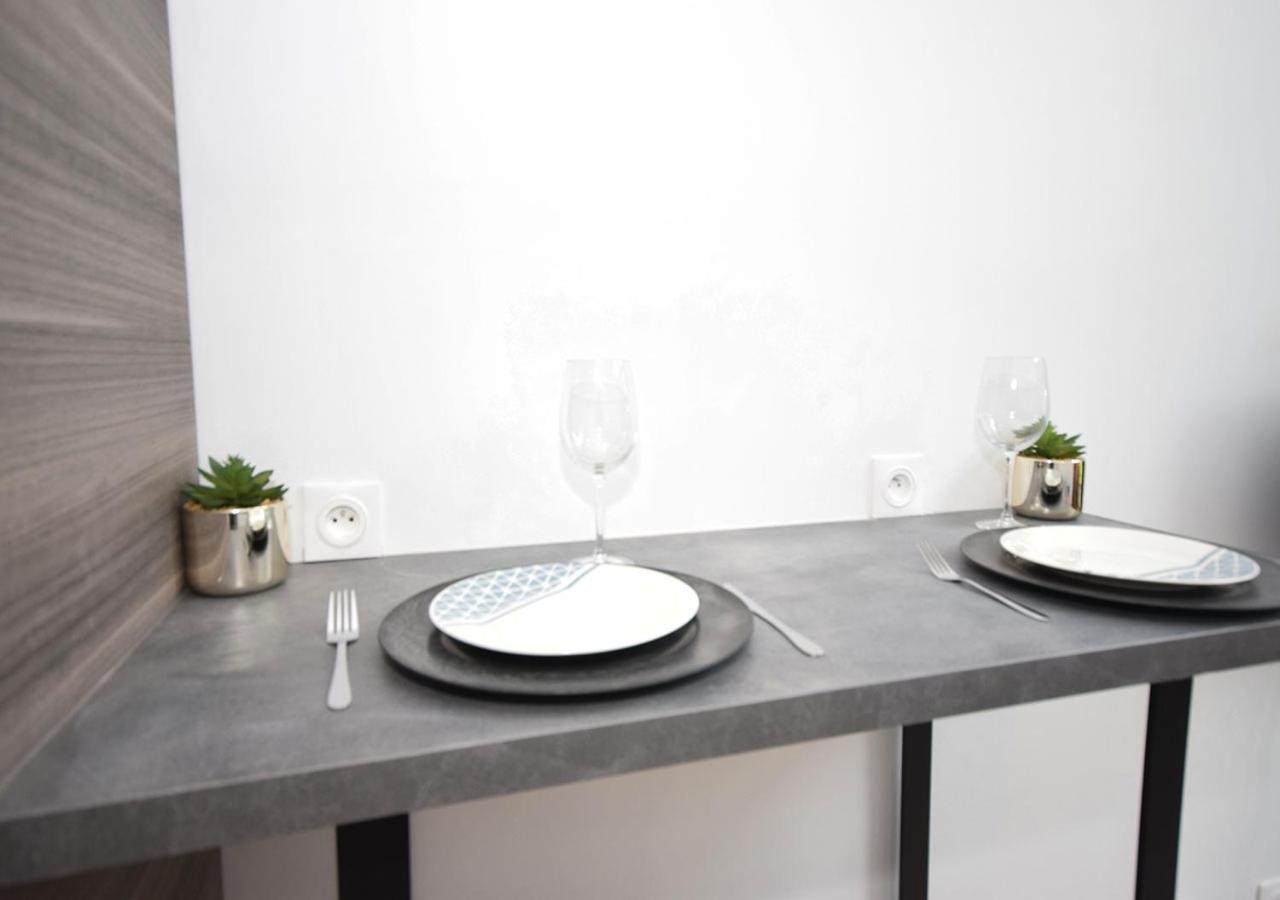 Cosy Appart - Hyper Centre - Tramway - Terrasse - Lerelaisdodile3 Valenciennes Exterior foto
